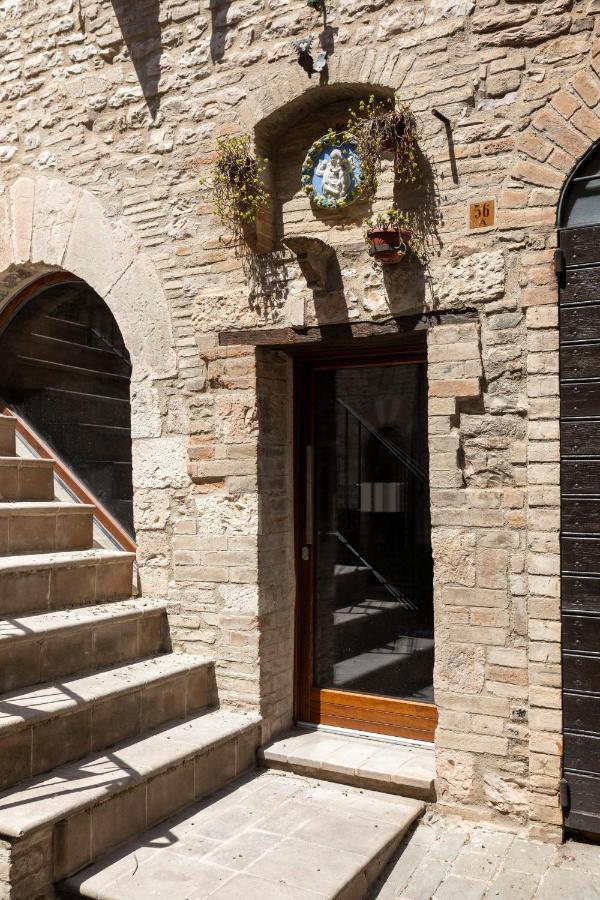 Loft Rustico In Centro Storico Lägenhet Assisi Exteriör bild